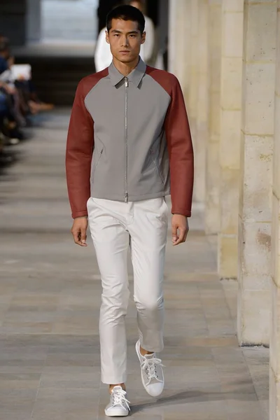 Look 27